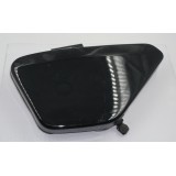 SCHRÁNKA BOČNÍ - PRAVÁ - (ČERNÁ -  ULOŽENKA ČESKOSLOVENSKÁ PRODUKCE)