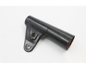 DRŽÁK SVĚTLOMETU - LEVÝ - (S DÍROU NA BLINKR)